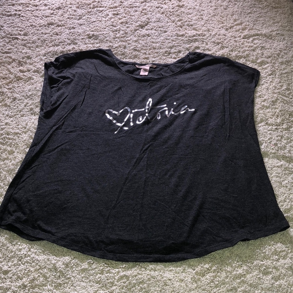 🥳Victoria tee gray and silver